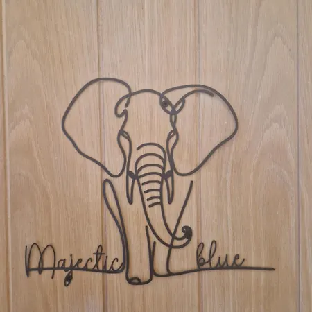 Le Majestic Blue 쏘뮤흐